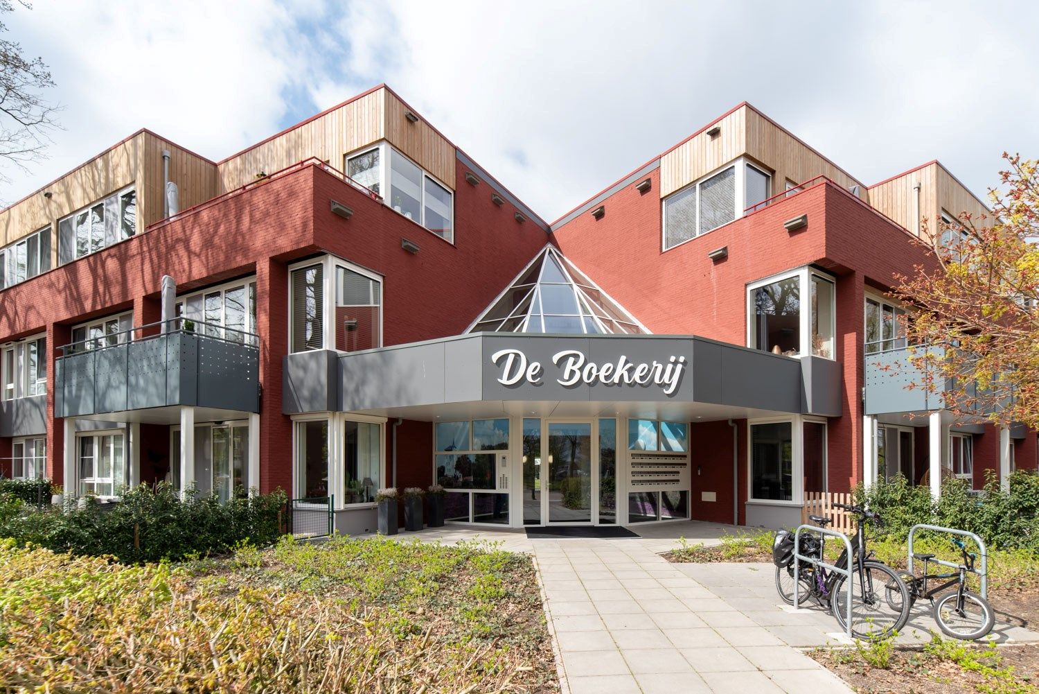 Photo 39 of van Alphenstraat 77