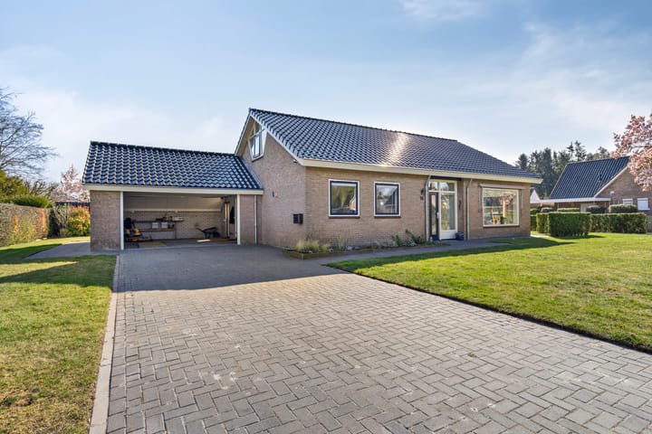 Foto 44 van Papaverstraat 16