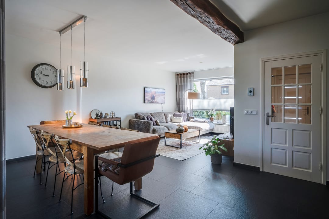 Foto 2 van Burg Maenenstraat 57