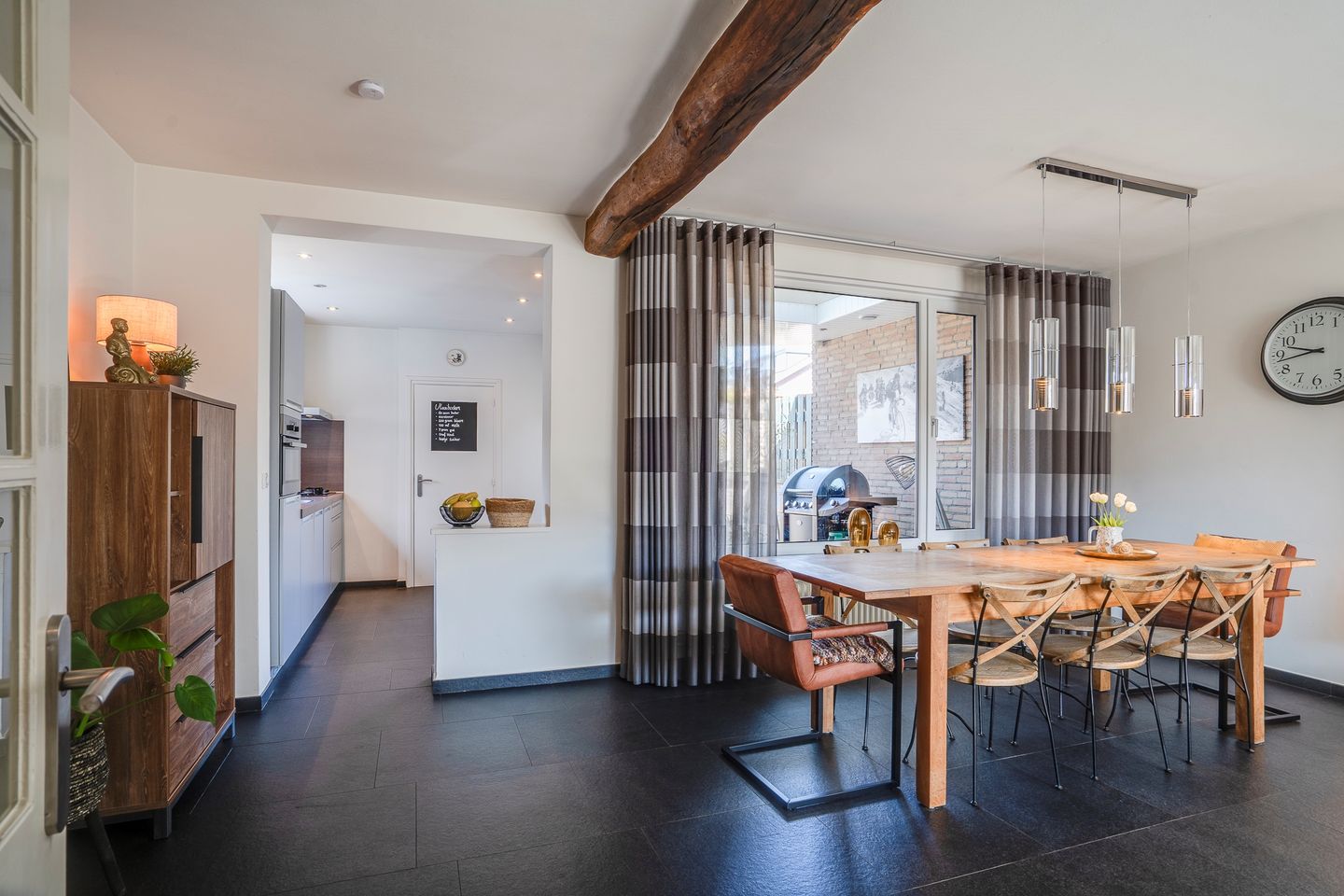 Foto 19 van Burg Maenenstraat 57