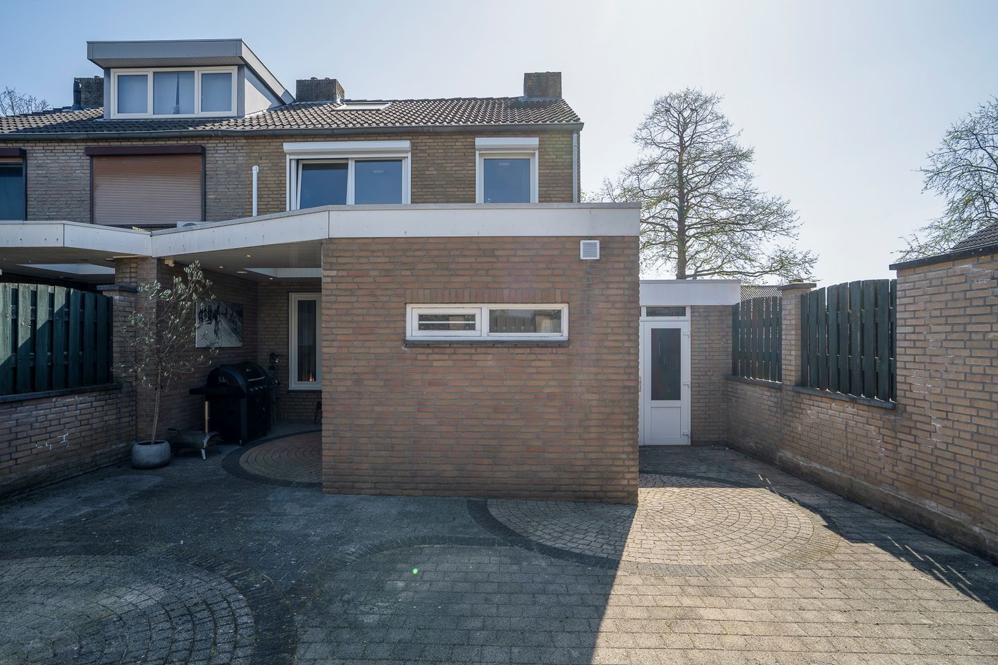 Foto 29 van Burg Maenenstraat 57