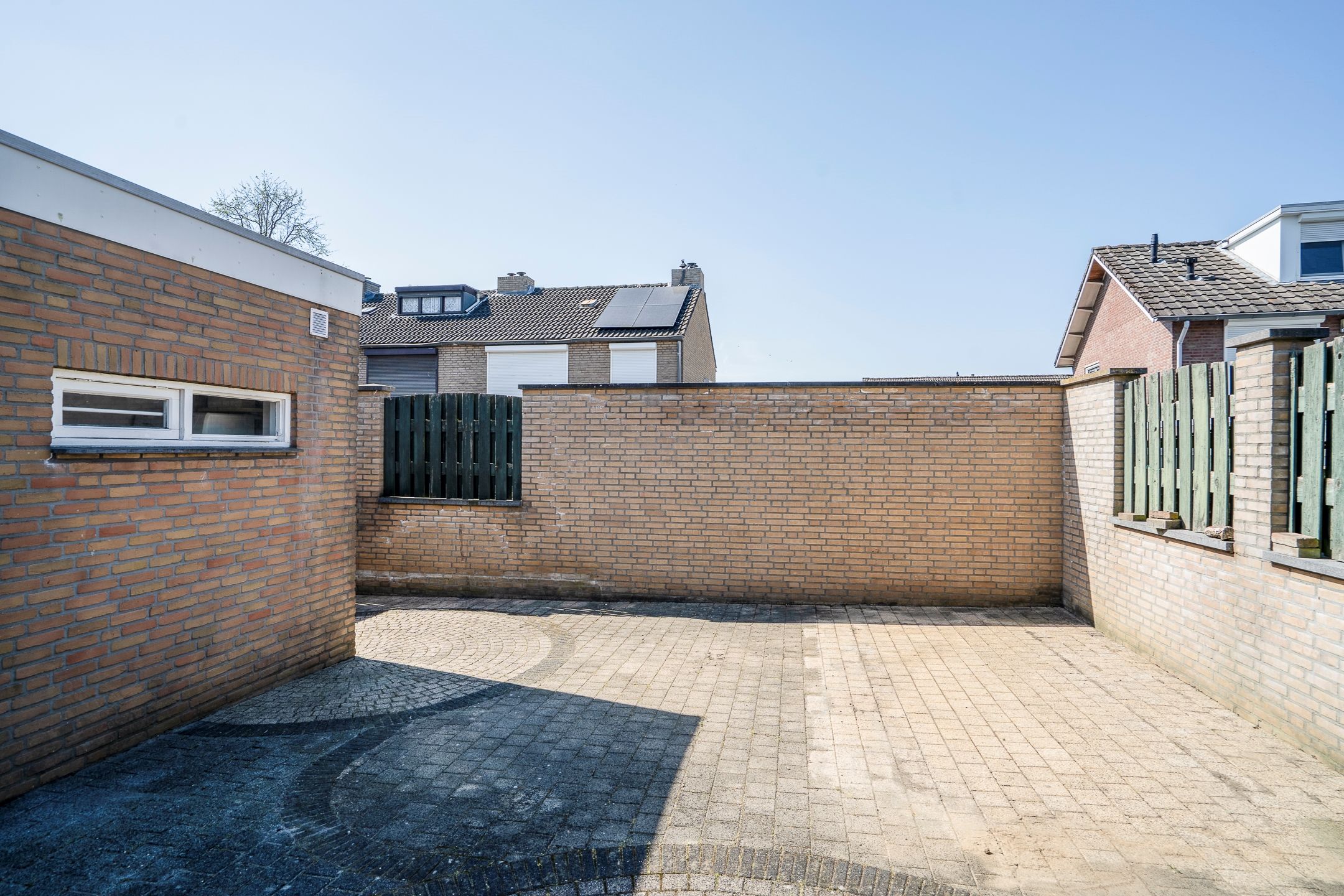 Foto 30 van Burg Maenenstraat 57