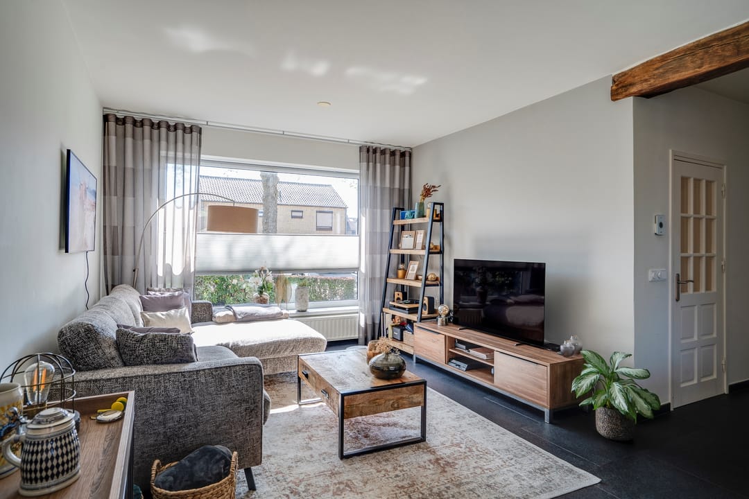 Foto 13 van Burg Maenenstraat 57