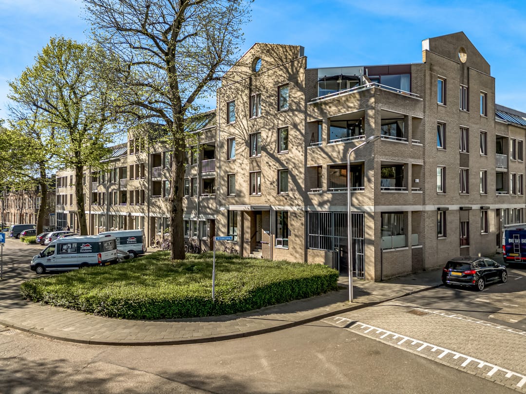 Foto 11 van Volksplein 80-B