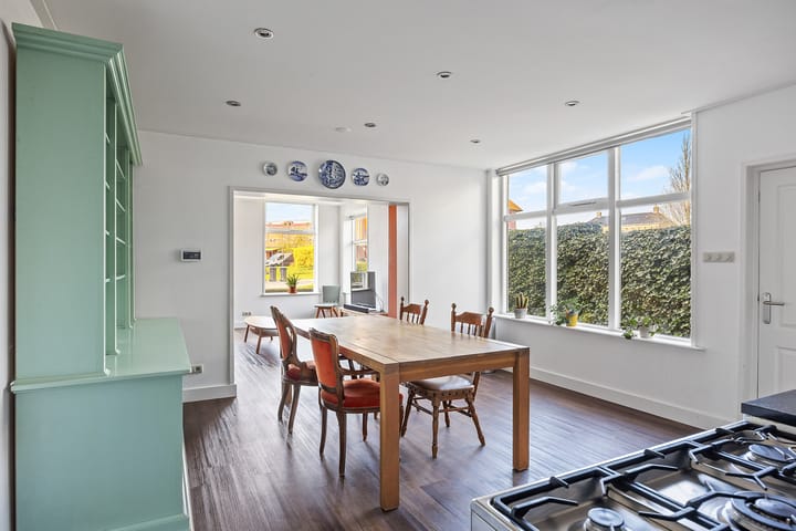 Foto 9 van van der Looswei 1