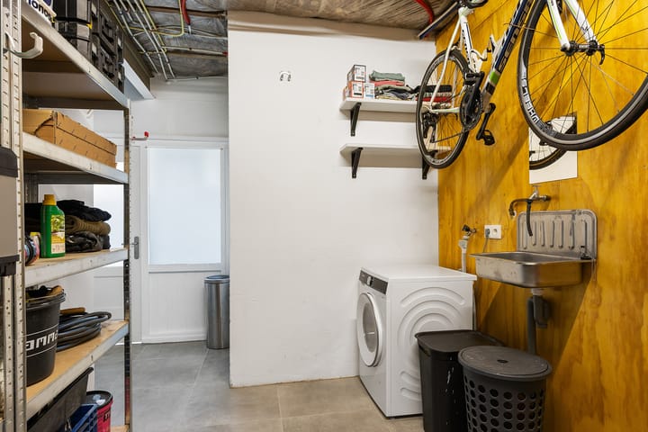 Foto 14 van van der Looswei 1