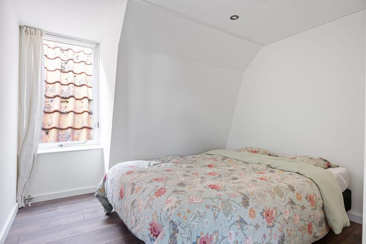 Foto 23 van van der Looswei 1