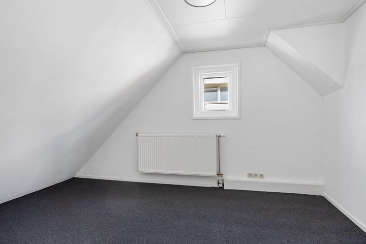 Foto 25 van van der Looswei 1