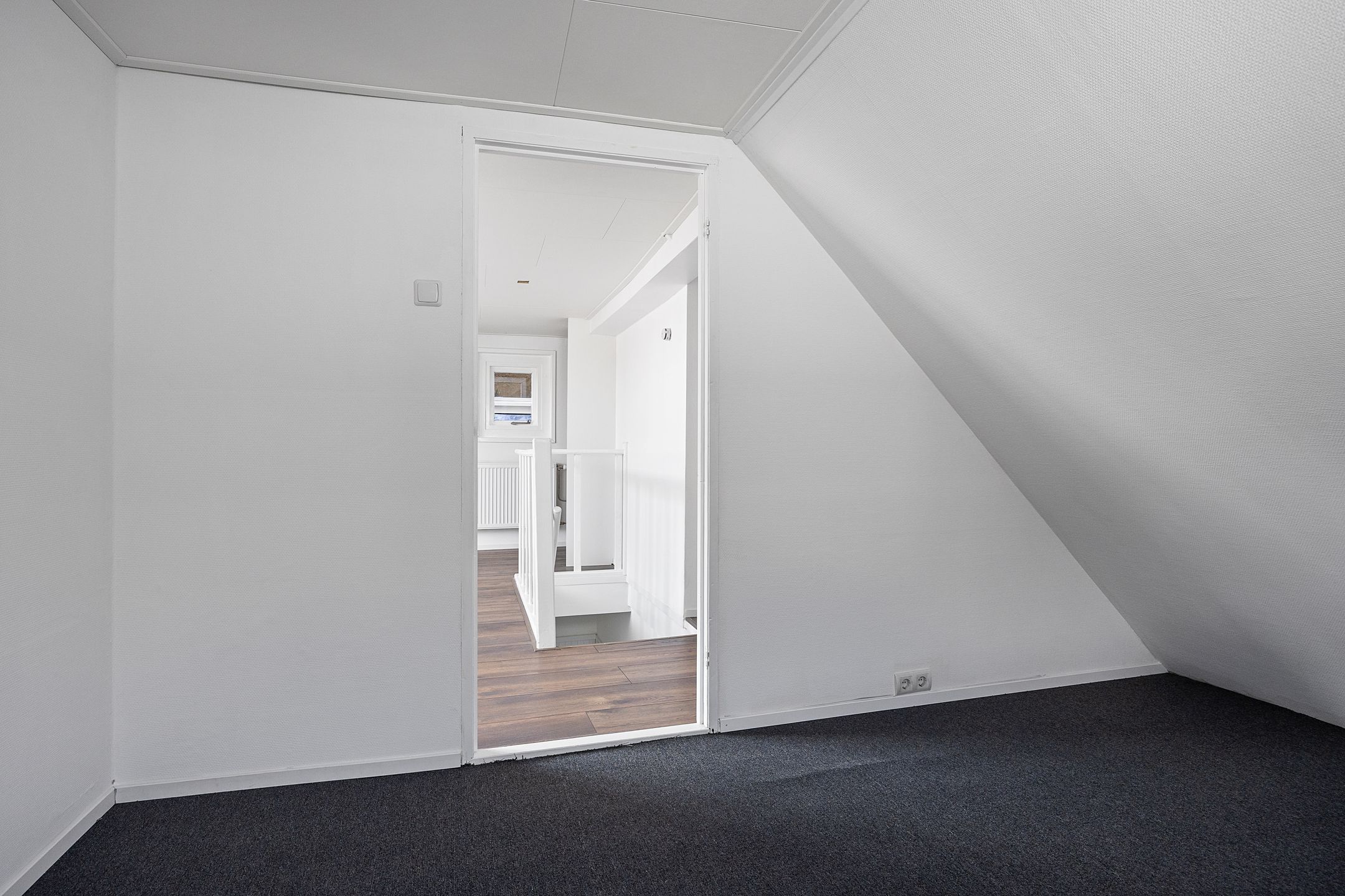 Foto 27 van van der Looswei 1