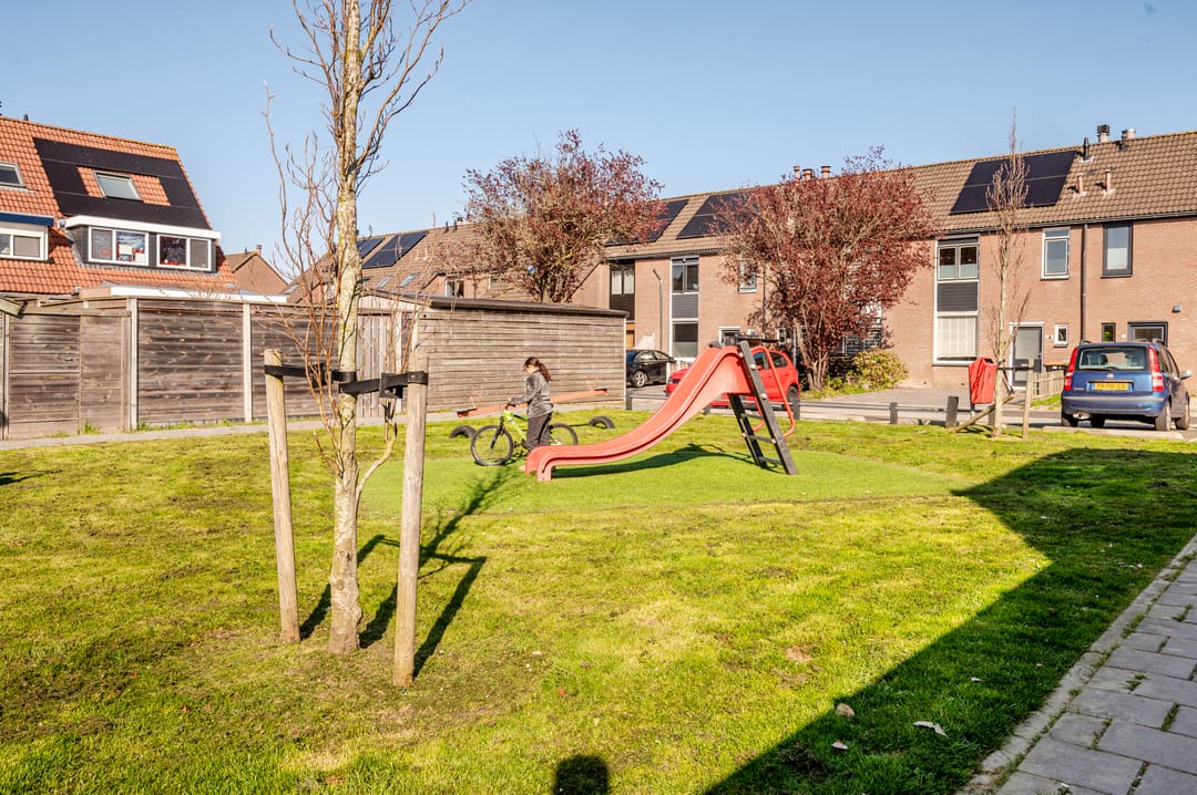 Photo 37 of Purmer 124