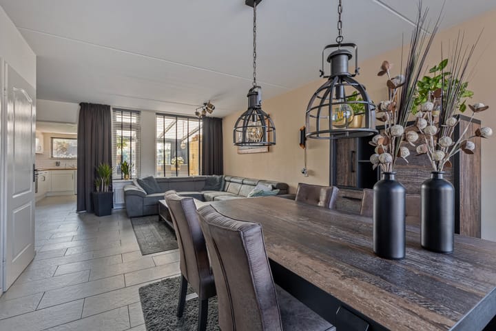 Foto 12 van Dissel 66