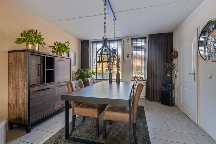 Foto 13 van Dissel 66