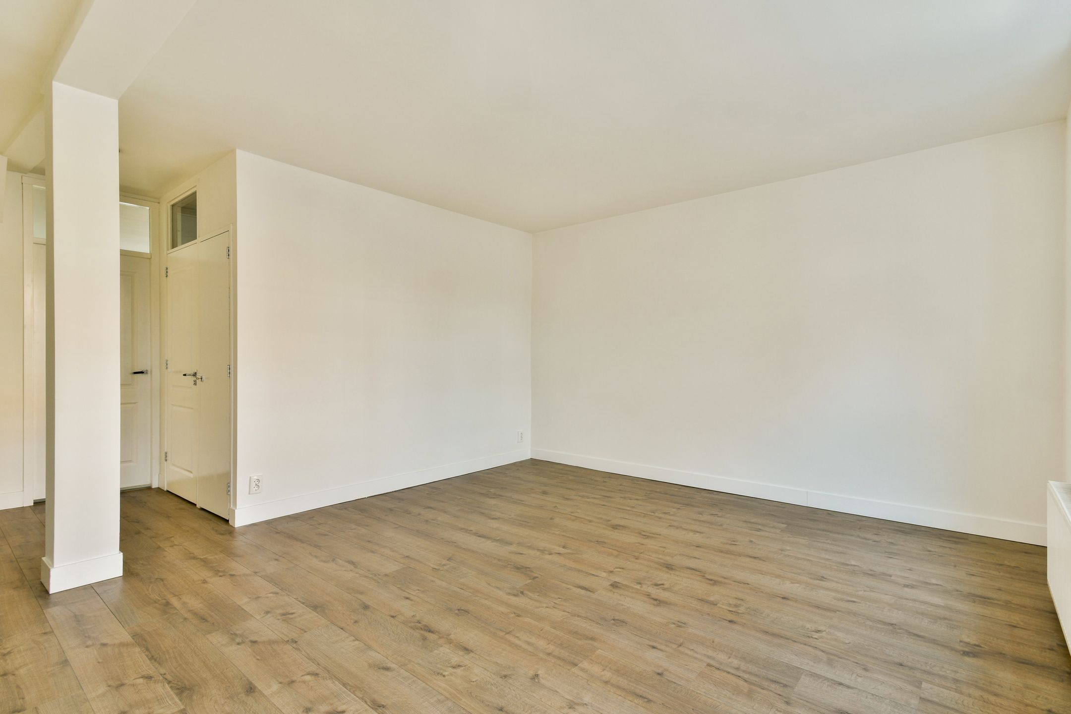 Photo 6 of Pieter van der Doesstraat 28-1