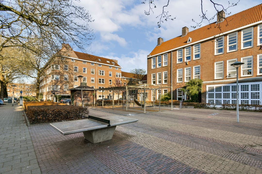 Photo 22 of Pieter van der Doesstraat 28-1