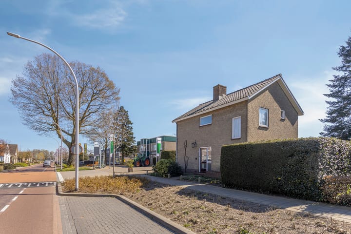 Foto 2 van Almelosestraat 38