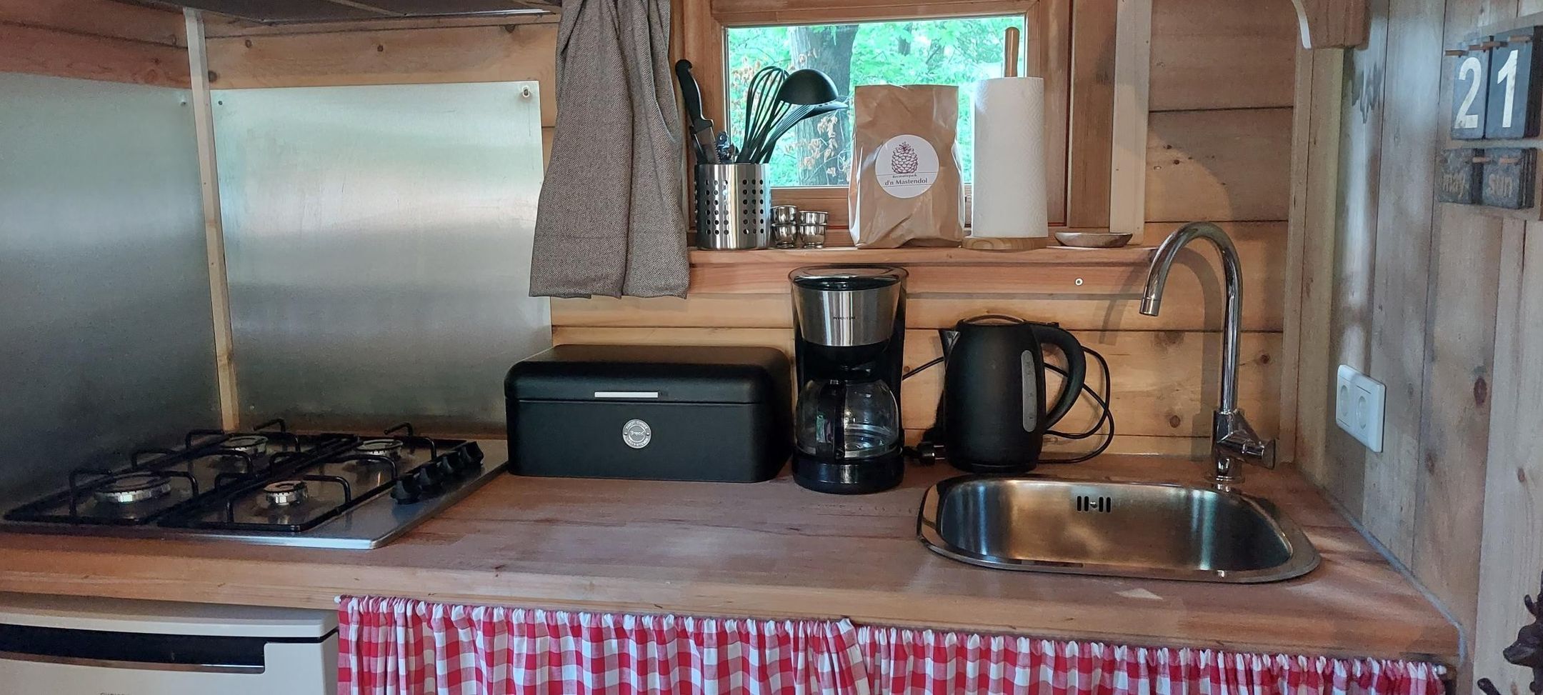 Foto 9 van Oosterhoutseweg 13-110