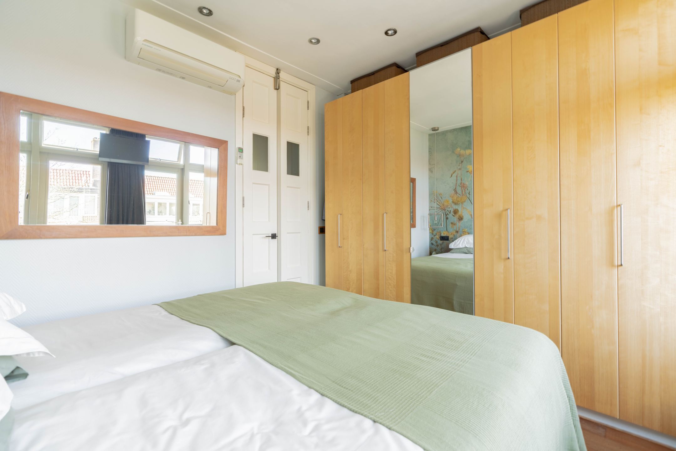 Photo 21 of Orteliuskade 20-3