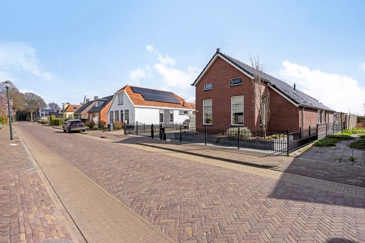 Photo 14 of Broek 48