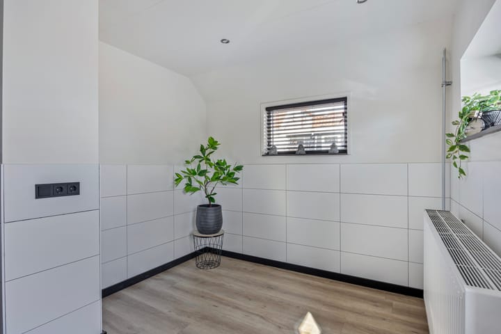 Photo 46 of Broek 48