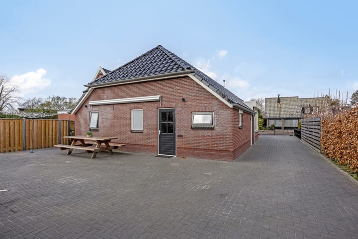 Photo 57 of Broek 48