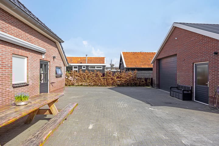 Photo 59 of Broek 48