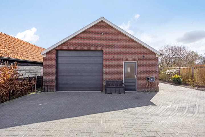 Photo 60 of Broek 48