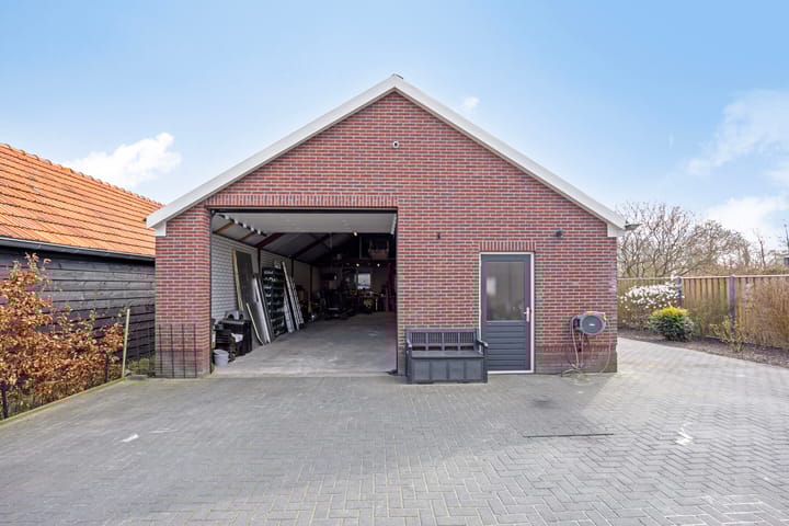 Photo 61 of Broek 48