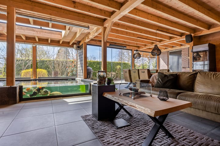 Photo 70 of Broek 48