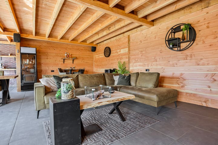 Photo 71 of Broek 48