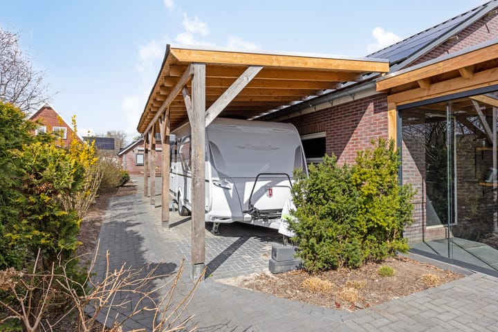 Photo 76 of Broek 48