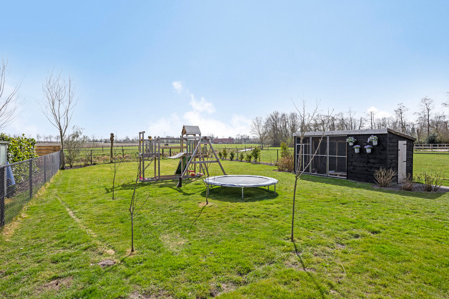 Photo 79 of Broek 48
