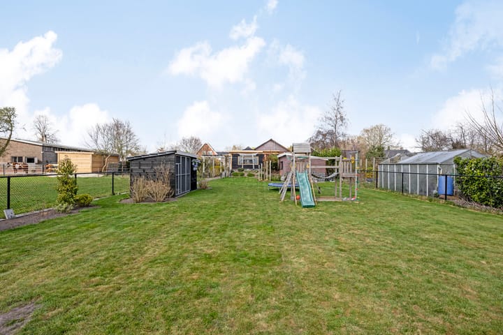 Photo 82 of Broek 48