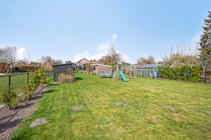 Photo 83 of Broek 48