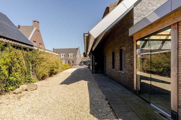 Foto 68 van Pastoor van Gestelstraat 8