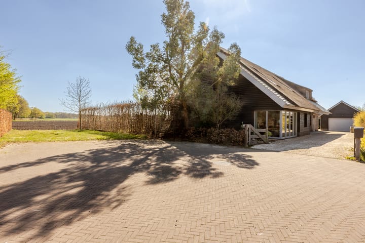 Foto 70 van Pastoor van Gestelstraat 8