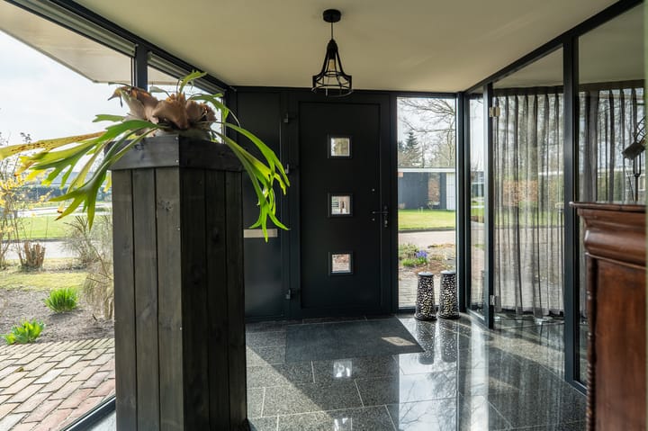 Foto 3 van Tilburglaan 2