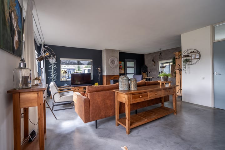 Foto 10 van Tilburglaan 2