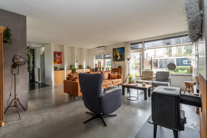 Foto 17 van Tilburglaan 2