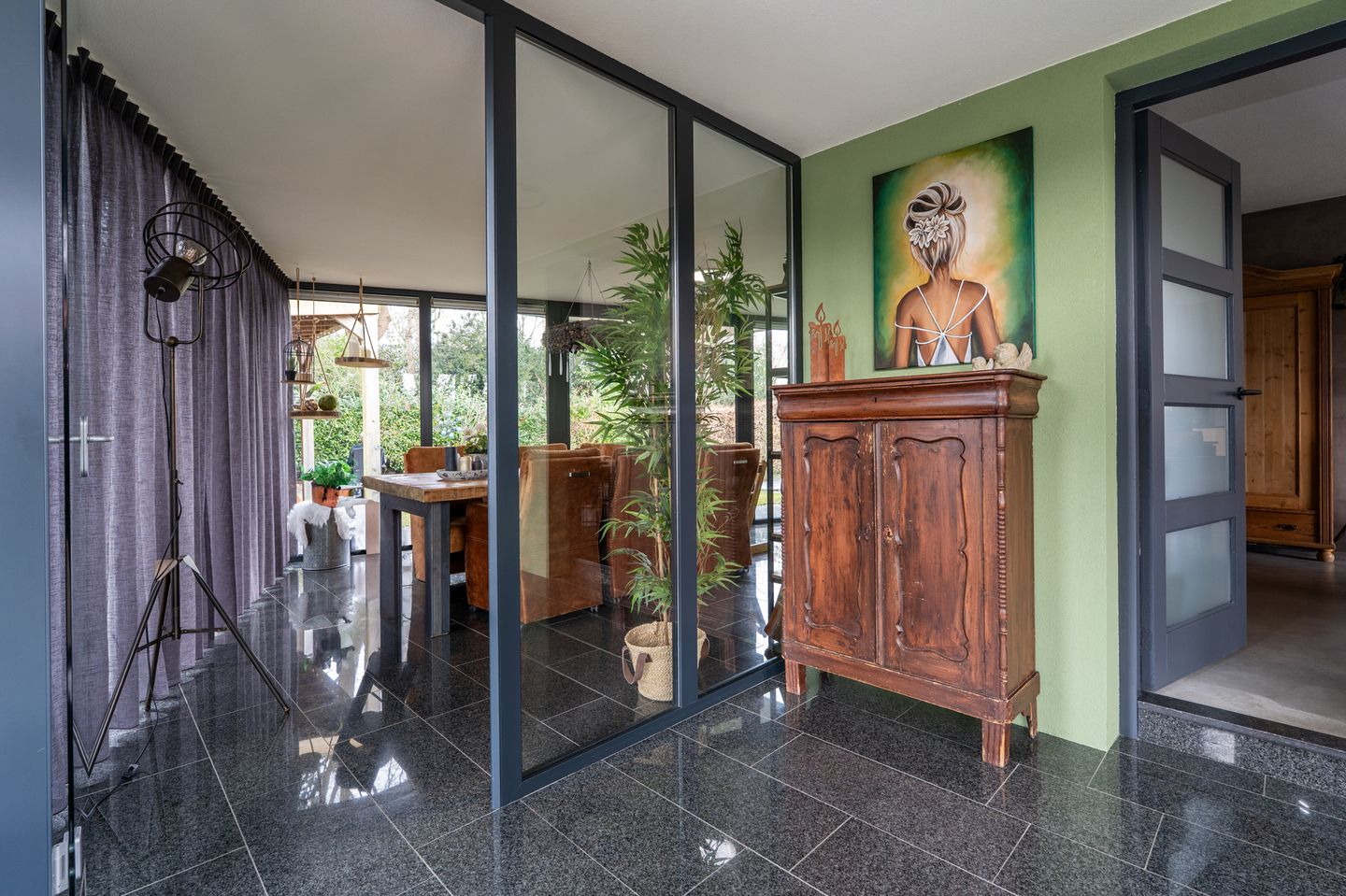 Foto 20 van Tilburglaan 2