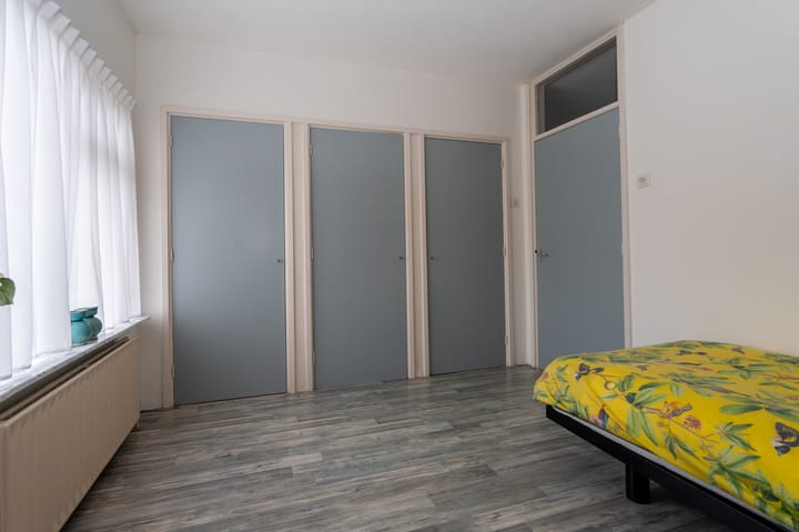 Foto 32 van Tilburglaan 2