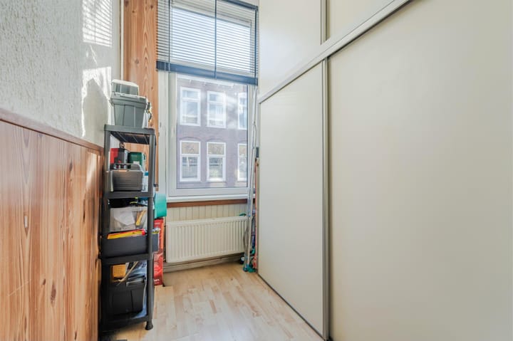 Foto 17 van Govert Bidloostraat 44