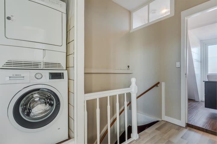 Foto 20 van Govert Bidloostraat 44