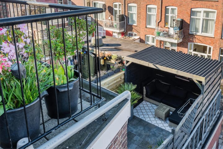 Foto 25 van Govert Bidloostraat 44