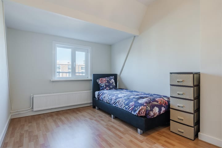 Foto 27 van Govert Bidloostraat 44