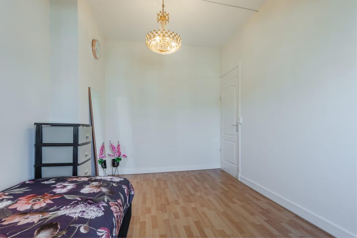 Foto 28 van Govert Bidloostraat 44