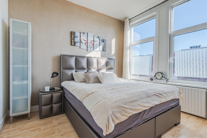 Foto 29 van Govert Bidloostraat 44