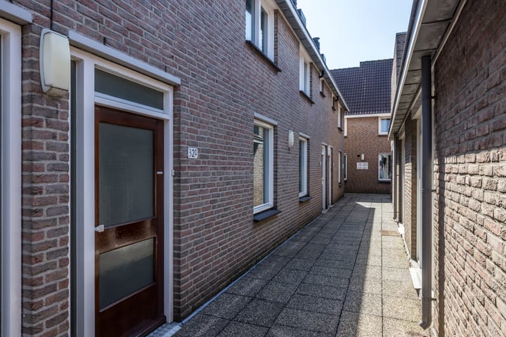 Foto 28 van Lakenweversplein 32-D