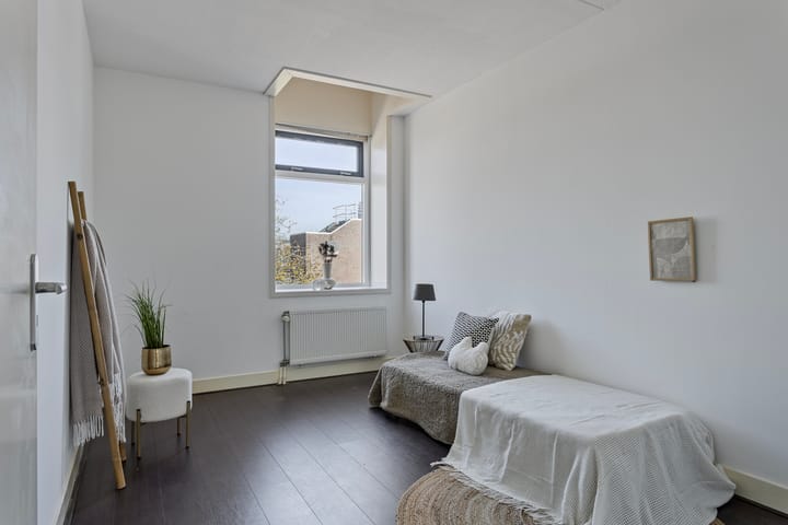 Foto 16 van Tijgeroogstraat 9