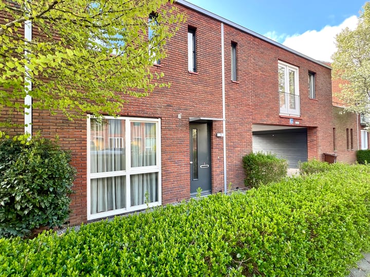 Foto 2 van Van den Broekstraat 79