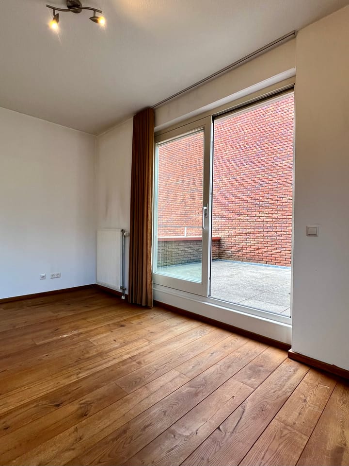 Foto 10 van Van den Broekstraat 79